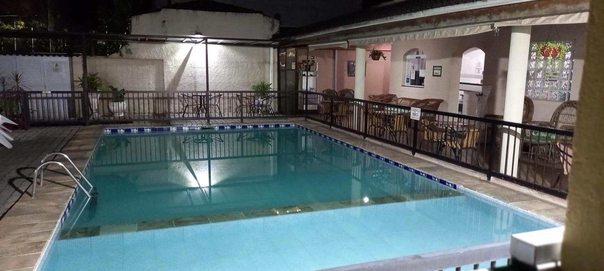 Pousada Parque Suites Estacionamento E Piscina Guarujá Kültér fotó